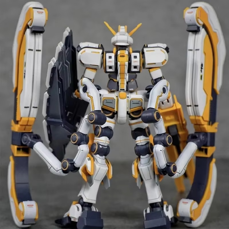 Atlas Thunder Universe Battlef - đánh giá và giá Bandai Gundam Rg